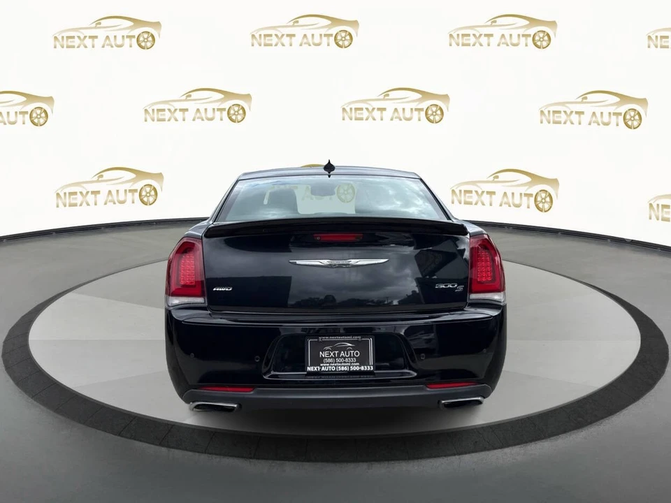 2015 Chrysler 300 (2005-2023) - Image 4 of 21