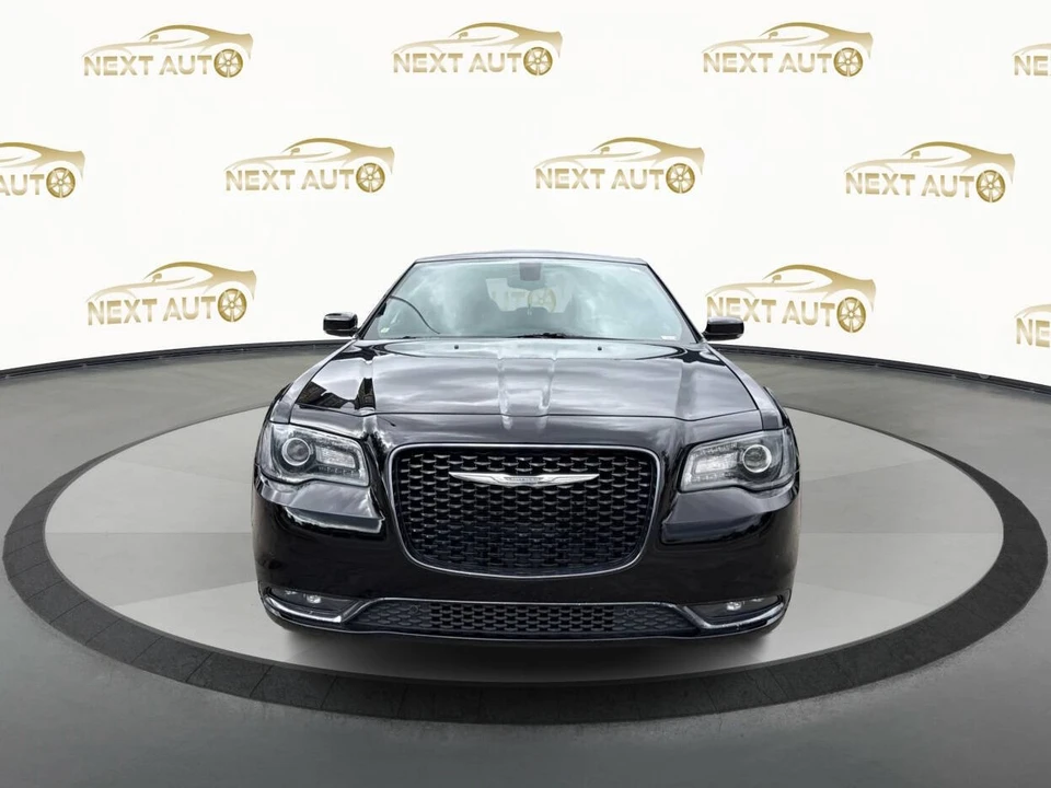 2015 Chrysler 300 (2005-2023) - Image 8 of 21