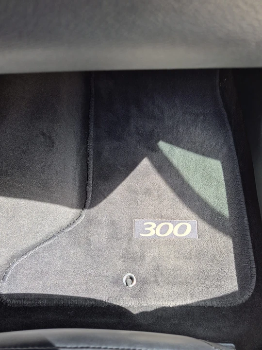 2015 Chrysler 300 (2005-2023) - Image 22 of 31