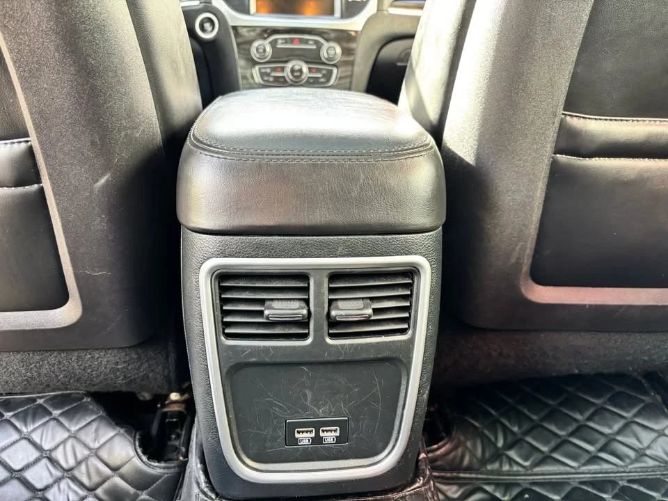 2015 Chrysler 300 (2005-2023) - Image 14 of 20