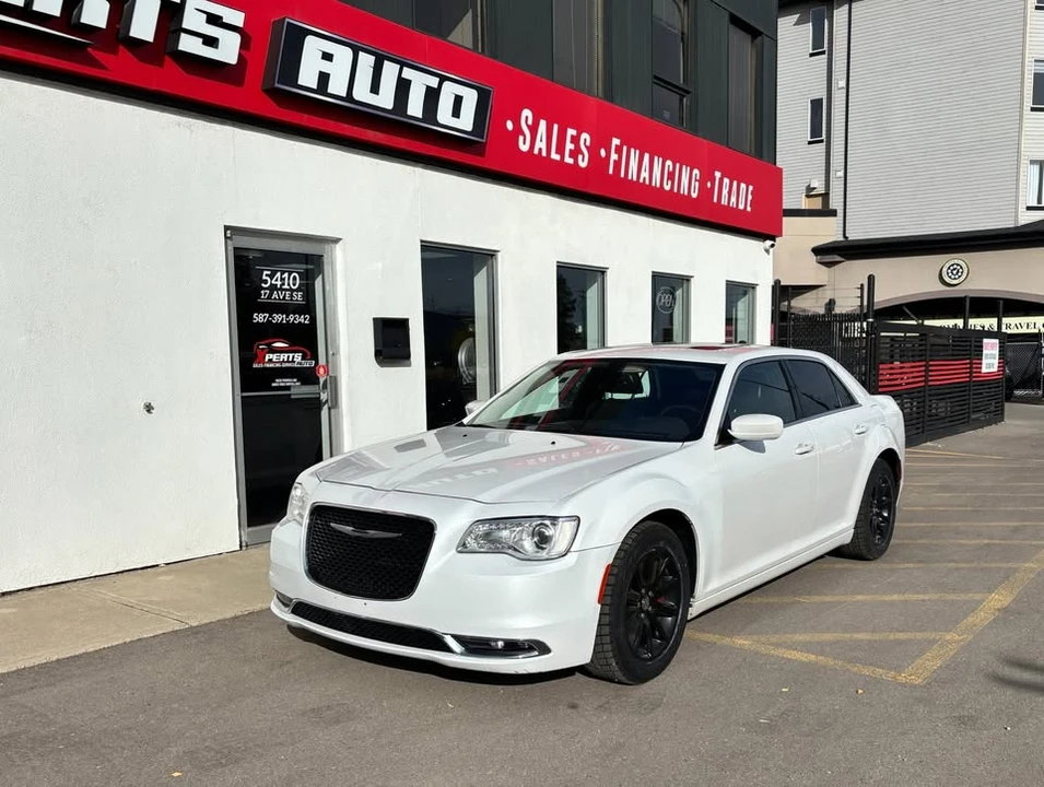 2015 Chrysler 300 (2005-2023) - Image 3 of 20