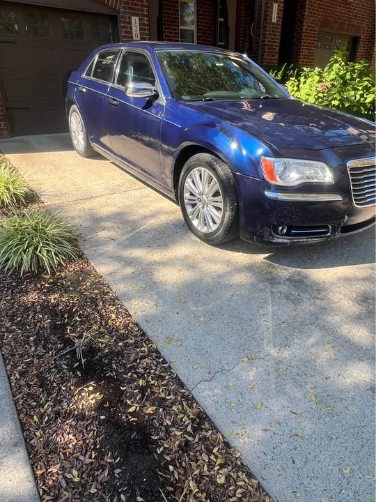 2015 Chrysler 300 (2005-2023) - Image 6 of 7