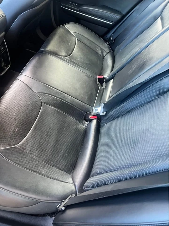 2015 Chrysler 300 (2005-2023) - Image 3 of 7