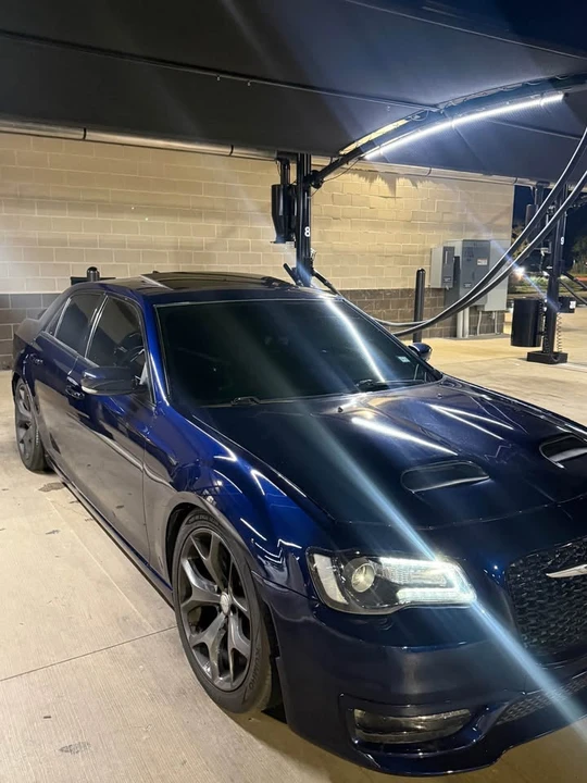 2015 Chrysler 300 (2005-2023) - Image 3 of 4