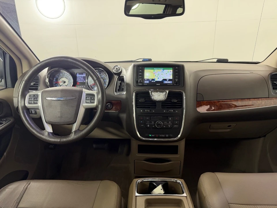 2015 Chrysler Town & Country - Image 21 of 21