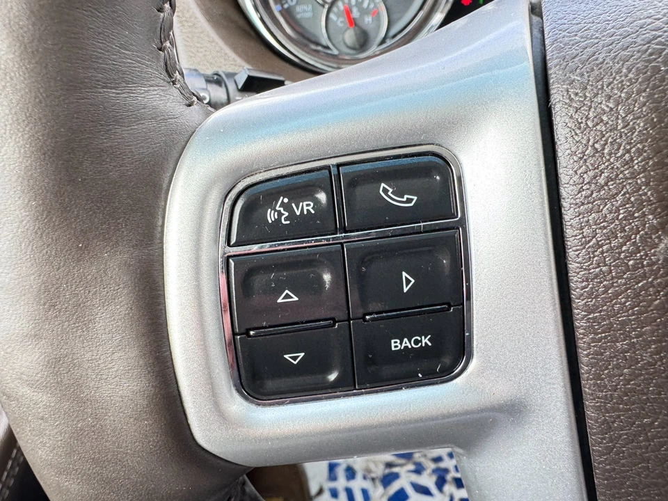 2015 Chrysler Town & Country - Image 18 of 21