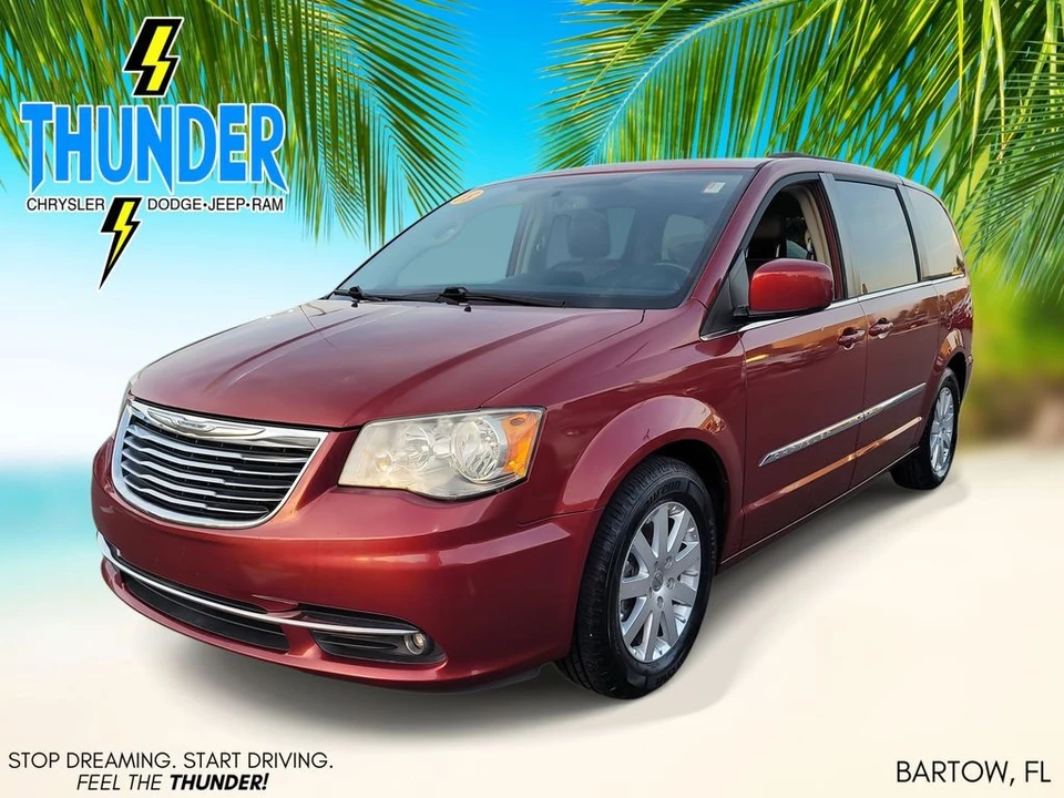2015 Chrysler Town & Country - Image 2 of 12