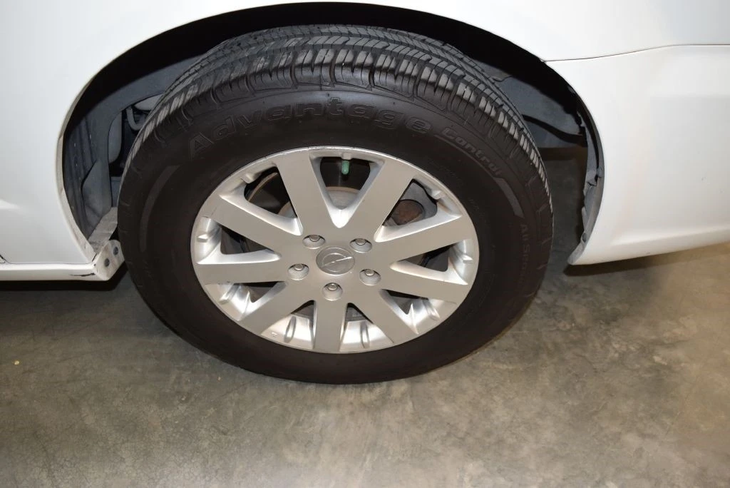 2015 Chrysler Town & Country - Image 12 of 21