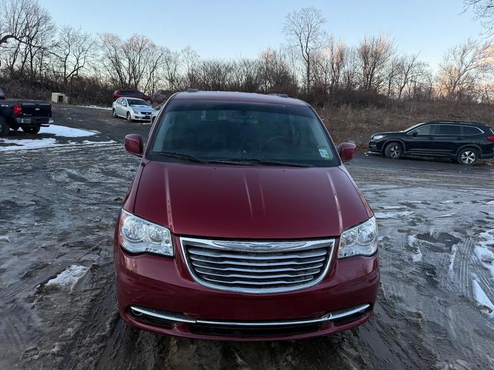 2015 Chrysler Town & Country - Image 9 of 20