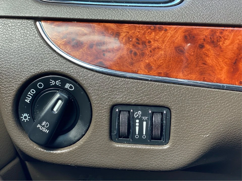 2015 Chrysler Town & Country - Image 17 of 20