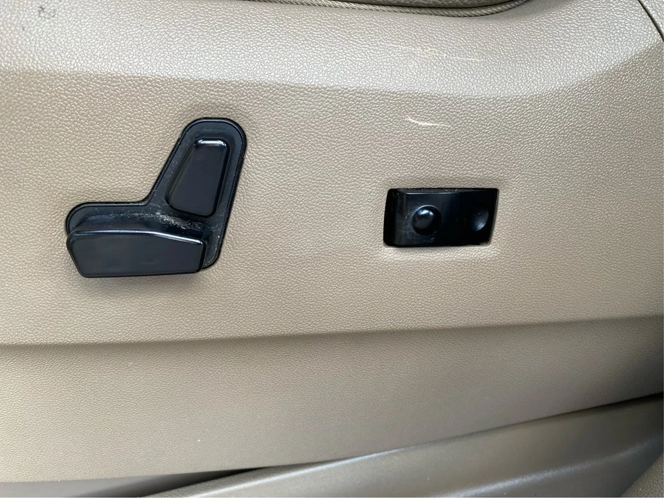 2015 Chrysler Town & Country - Image 18 of 20