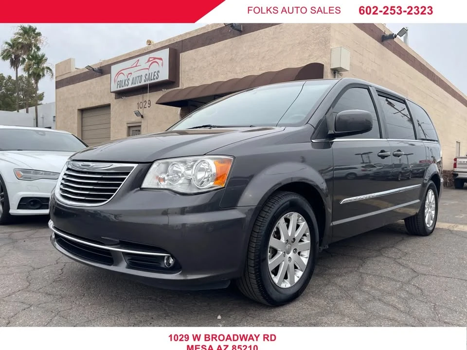 2015 Chrysler Town & Country - Image 17 of 17