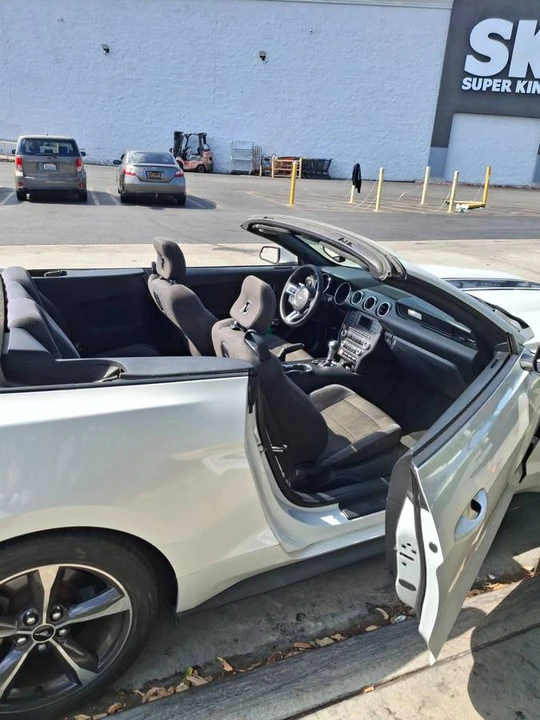2015 Ford S550 Mustang - Image 10 of 24