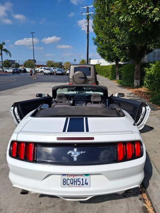 2015 Ford S550 Mustang - Image 9 of 24
