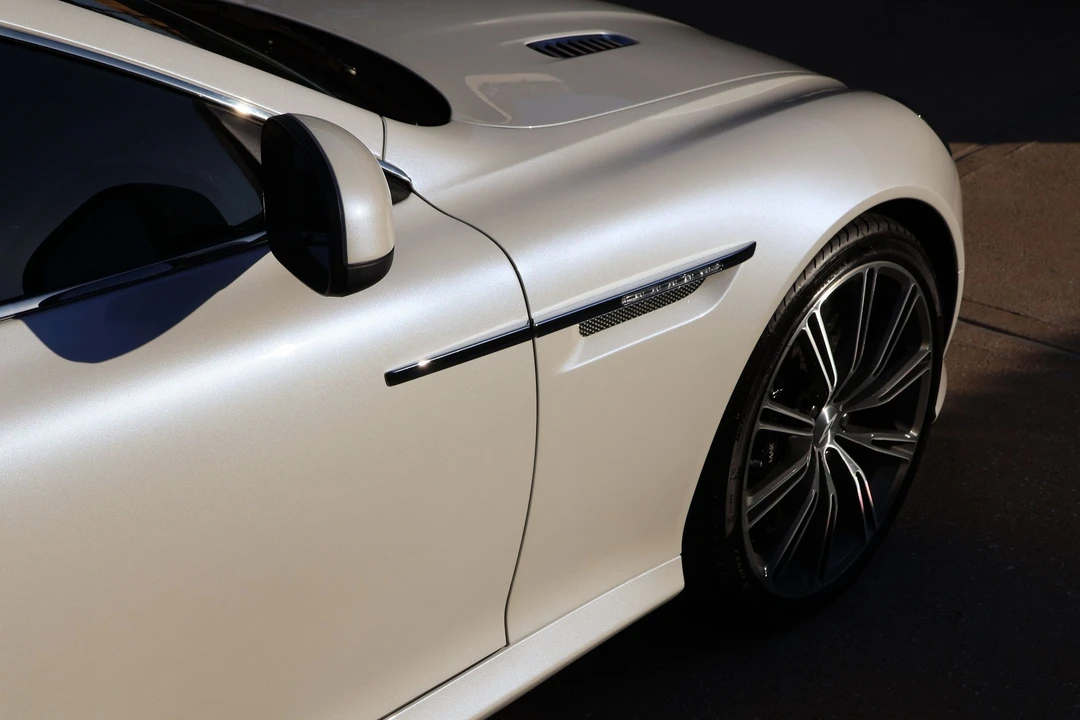 2015 Aston Martin DB9 - Image 4 of 22