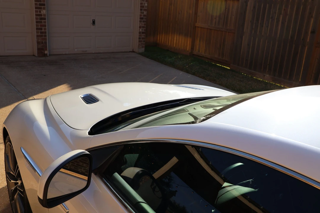 2015 Aston Martin DB9 - Image 10 of 22