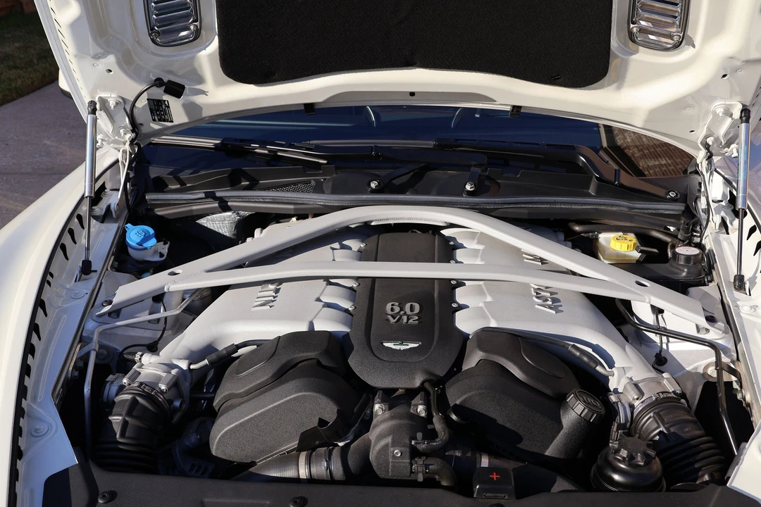 2015 Aston Martin DB9 - Image 11 of 22