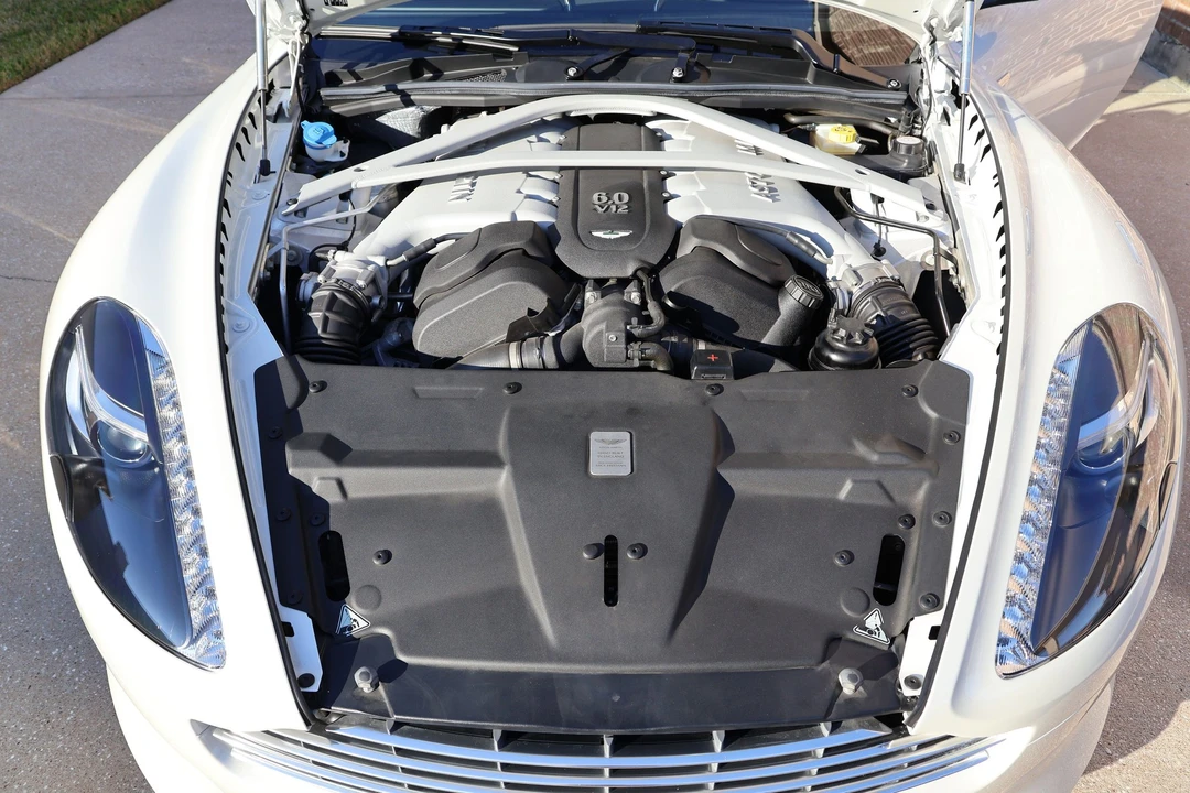 2015 Aston Martin DB9 - Image 12 of 22