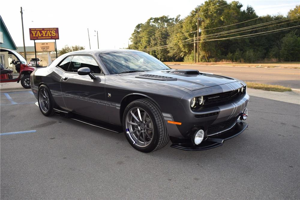 2015 Dodge Challenger 3rd Gen - Image 2 of 8