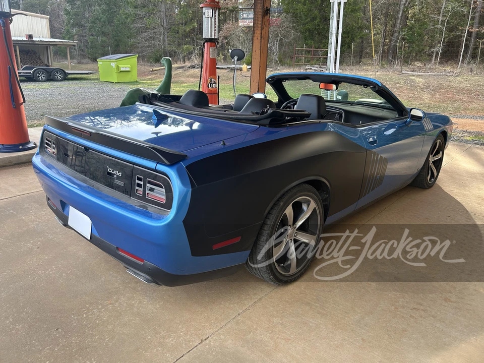 2015 Dodge Challenger 3rd Gen - Image 2 of 10