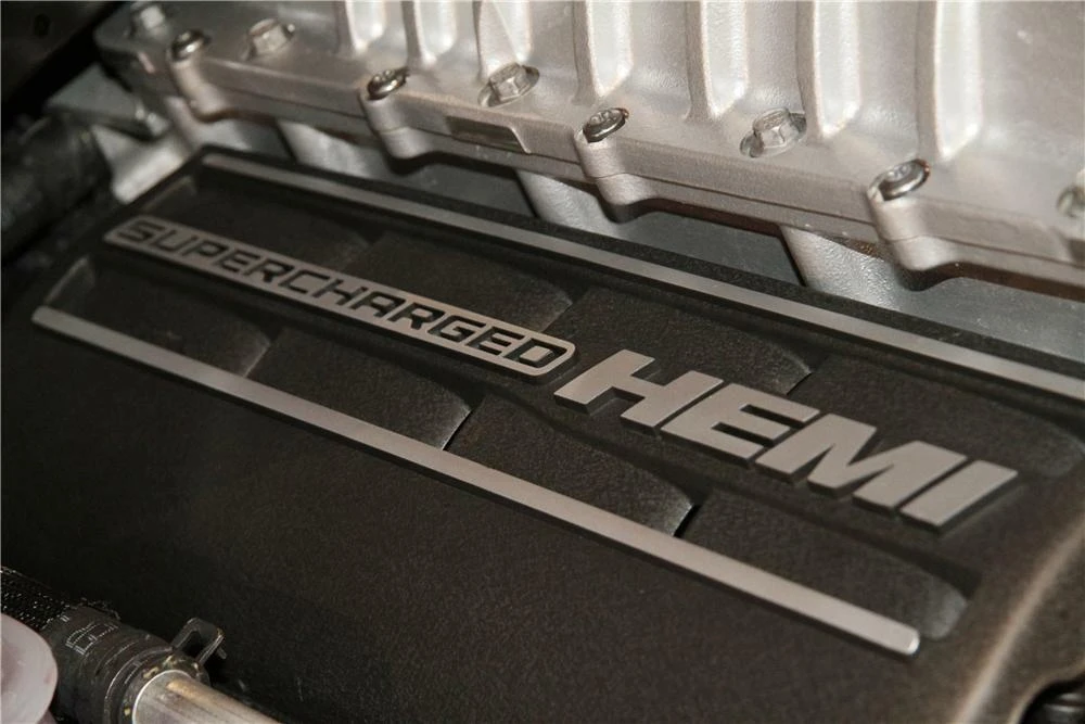2015 Dodge Challenger SRT Hellcat 3rd Gen - Image 4 of 4
