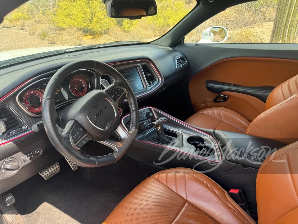 2015 Dodge Challenger SRT Hellcat 3rd Gen - Image 4 of 24