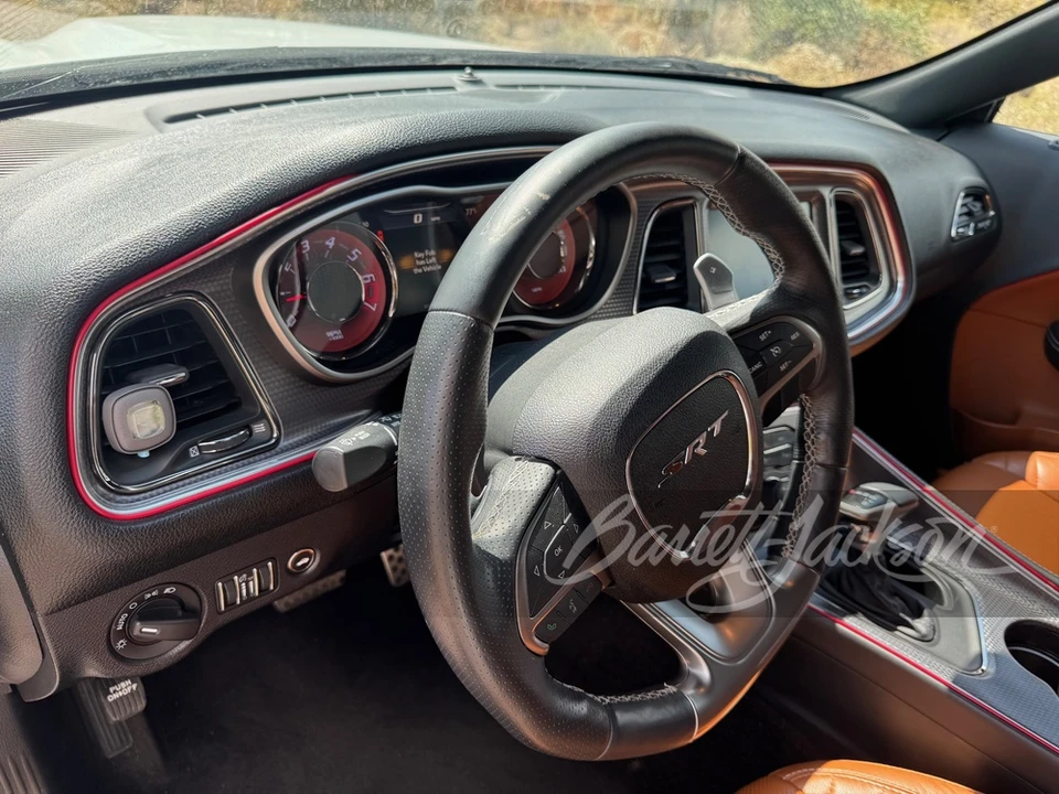 2015 Dodge Challenger SRT Hellcat 3rd Gen - Image 16 of 24