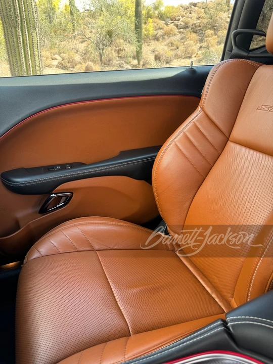 2015 Dodge Challenger SRT Hellcat 3rd Gen - Image 17 of 24