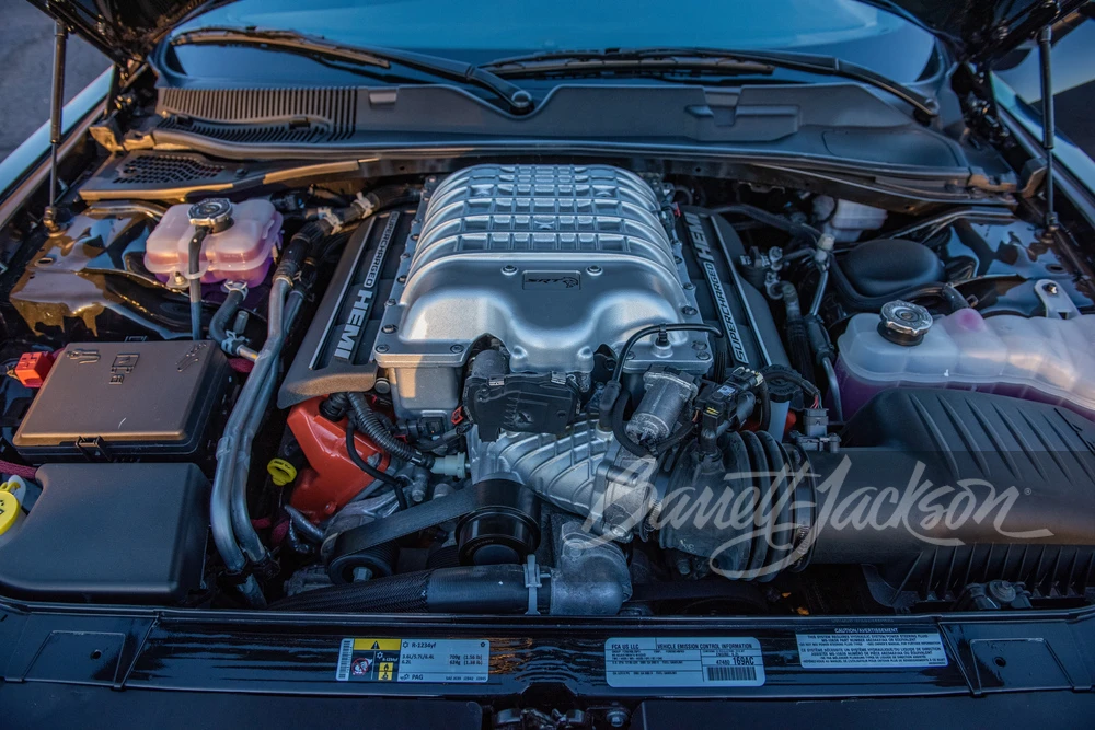 2015 Dodge Challenger SRT Hellcat 3rd Gen - Image 2 of 8