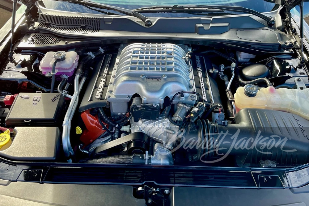 2015 Dodge Challenger SRT Hellcat 3rd Gen - Image 2 of 10