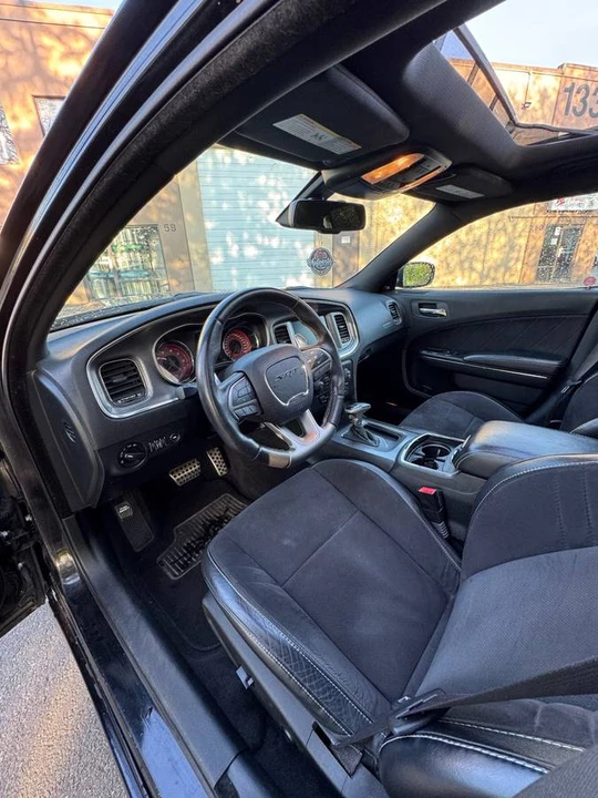 2015 Dodge Charger SRT Hellcat 7th Gen - Image 16 of 17