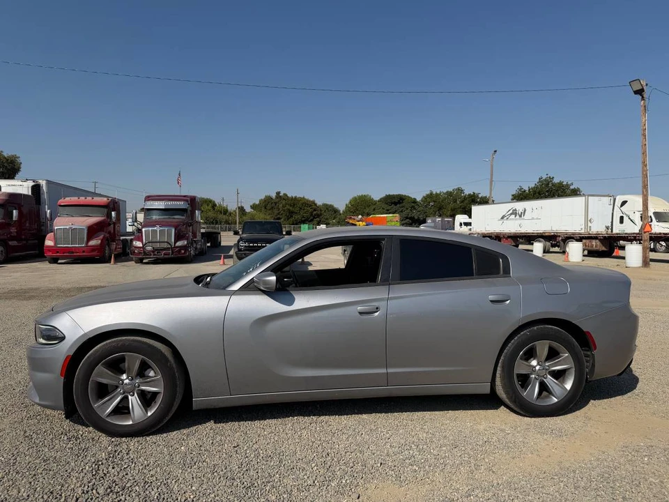 2015 Dodge Charger 7th Gen - Image 5 of 7