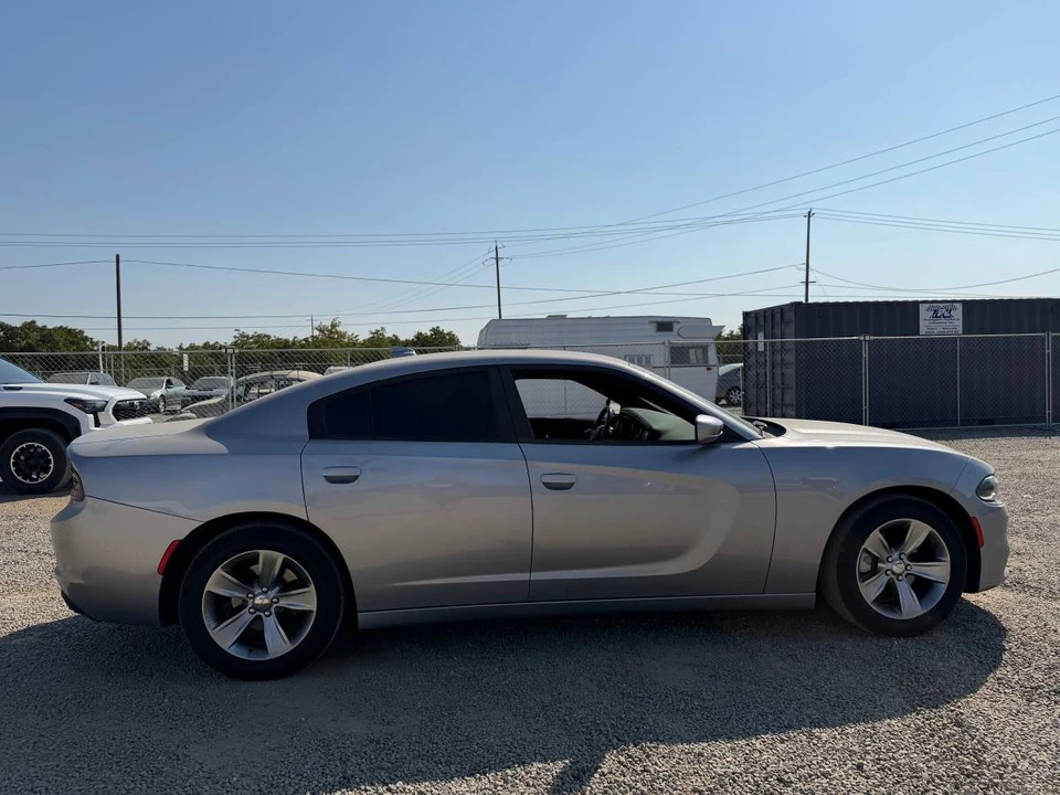 2015 Dodge Charger 7th Gen - Image 4 of 7