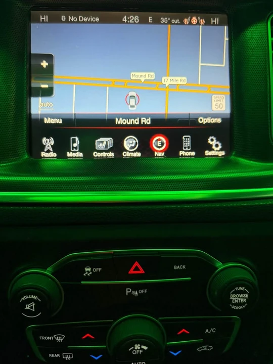 2015 Dodge Charger 7th Gen - Image 16 of 17
