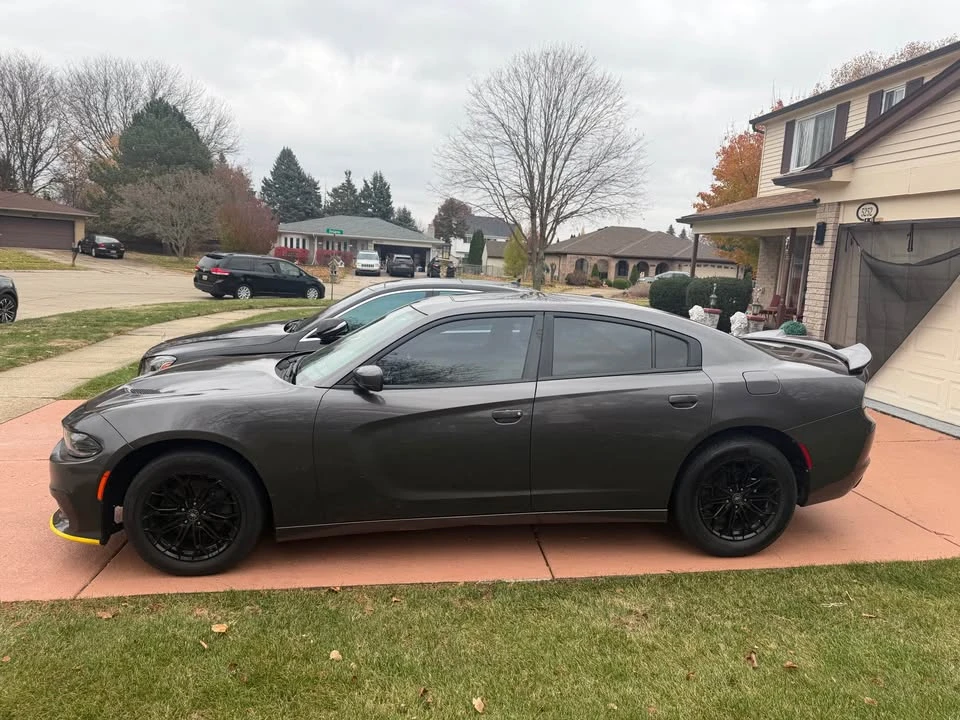 2015 Dodge Charger 7th Gen - Image 2 of 17