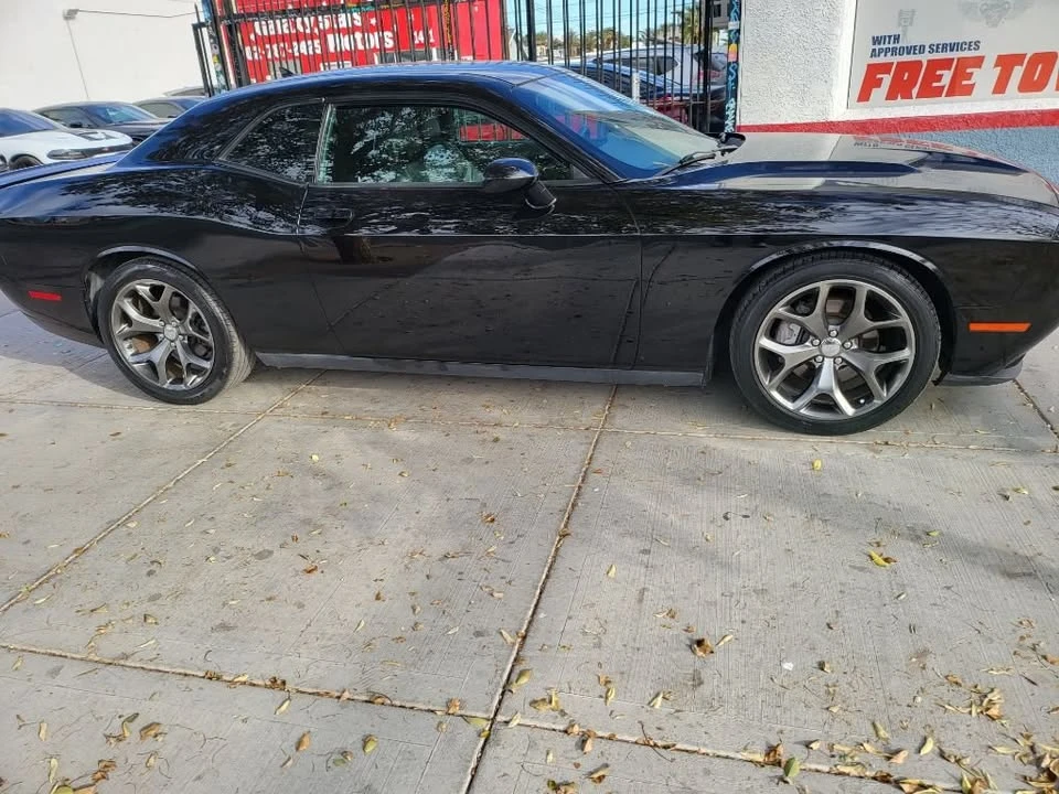 2015 Dodge Challenger 3rd Gen - Image 5 of 15