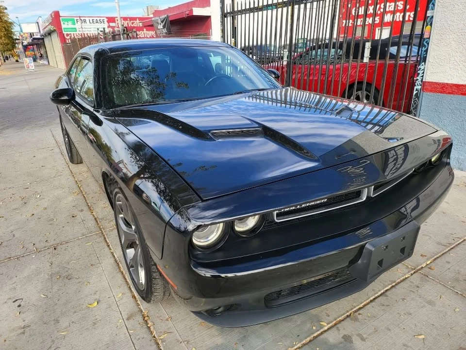 2015 Dodge Challenger 3rd Gen - Image 2 of 15