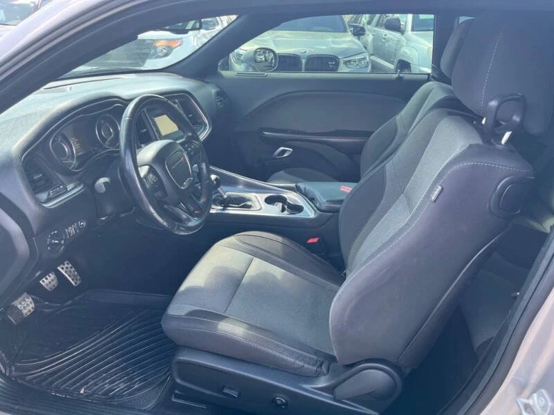 2015 Dodge Challenger 3rd Gen - Image 7 of 9