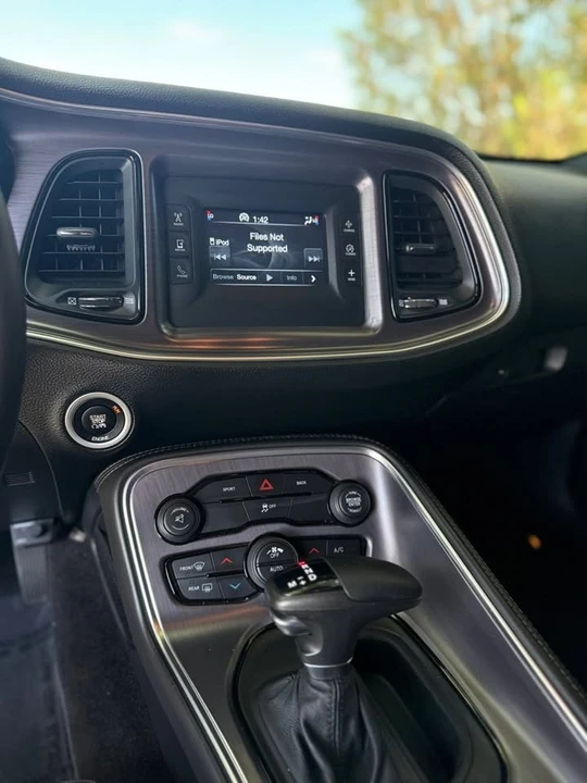 2015 Dodge Challenger 3rd Gen - Image 14 of 16