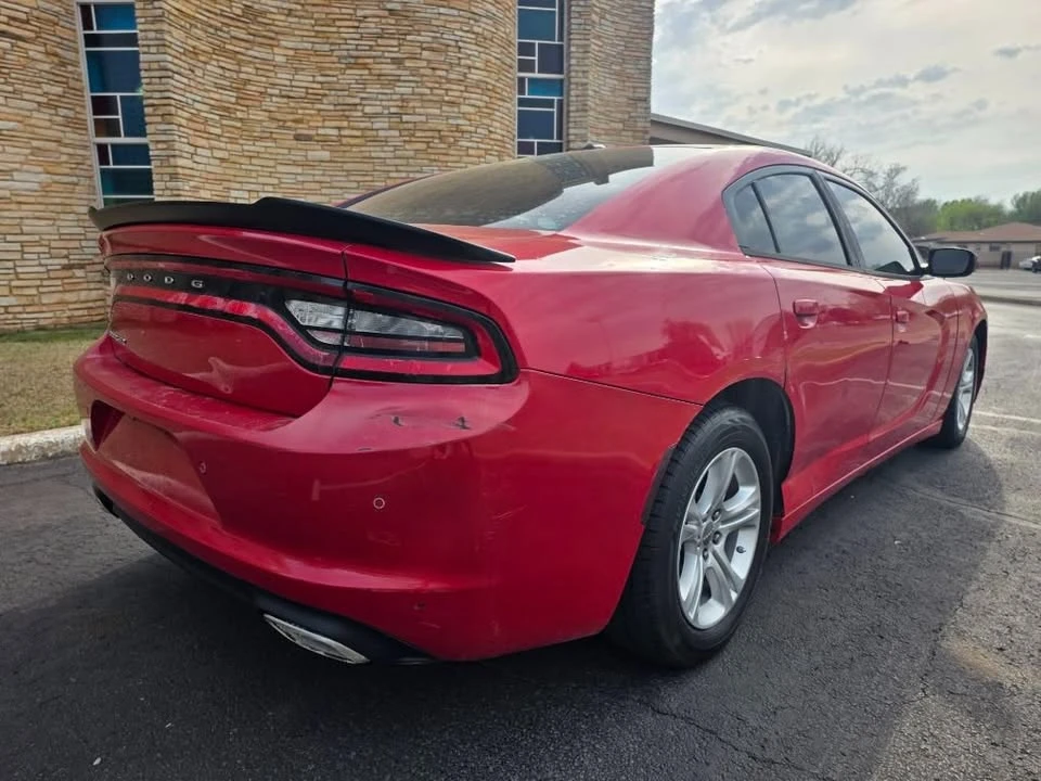 2015 Dodge Charger 7th Gen - Image 4 of 14