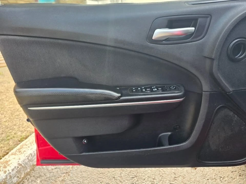 2015 Dodge Charger 7th Gen - Image 13 of 14