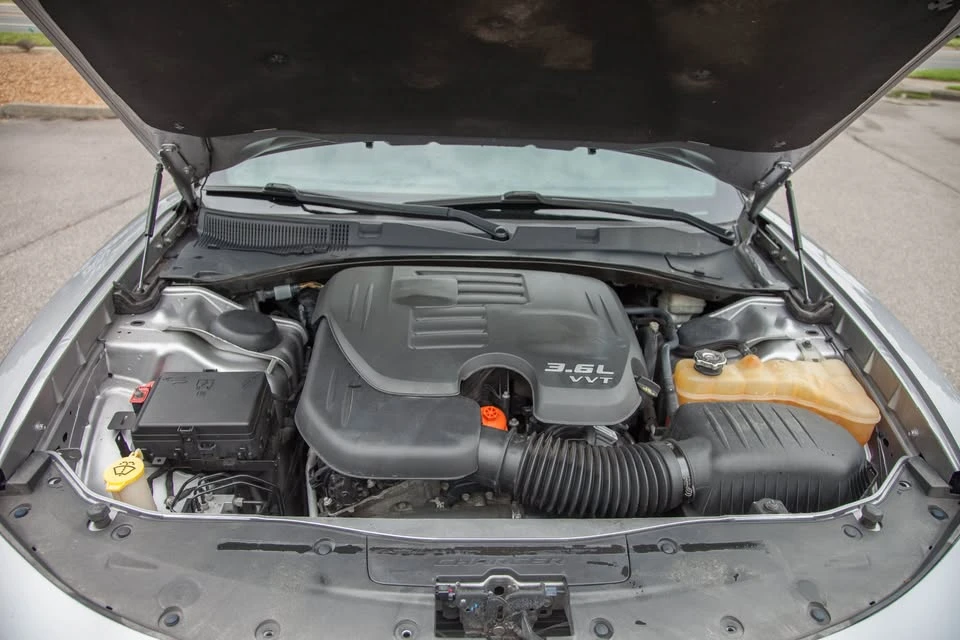 2015 Dodge Charger 7th Gen - Image 10 of 18