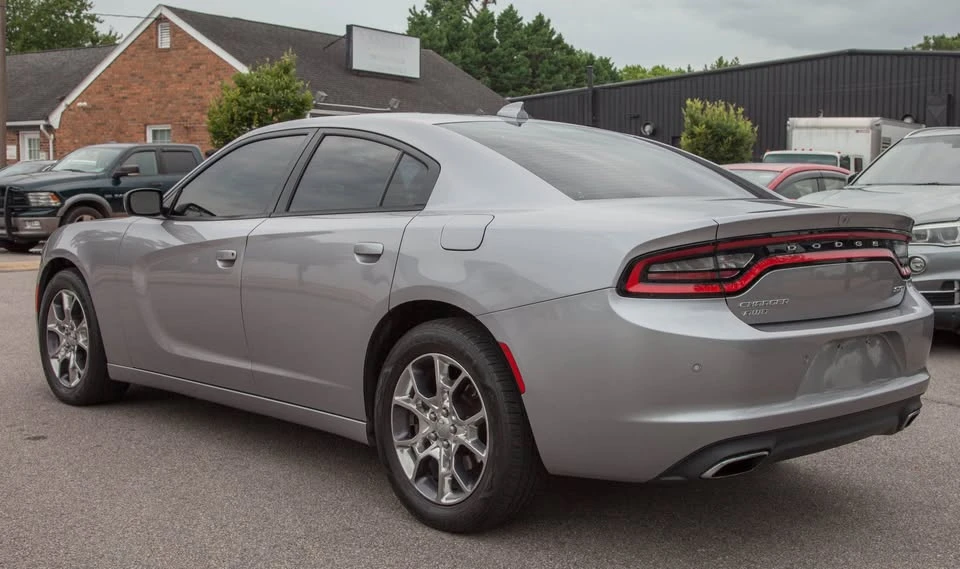 2015 Dodge Charger 7th Gen - Image 5 of 18