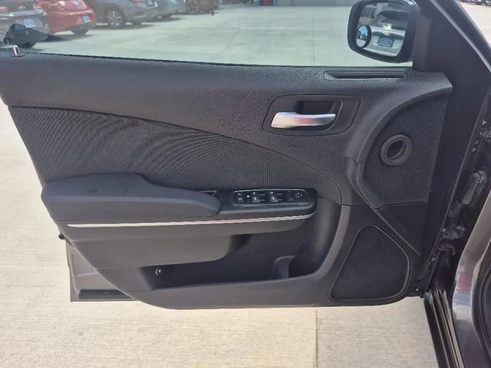 2015 Dodge Charger 7th Gen - Image 10 of 20