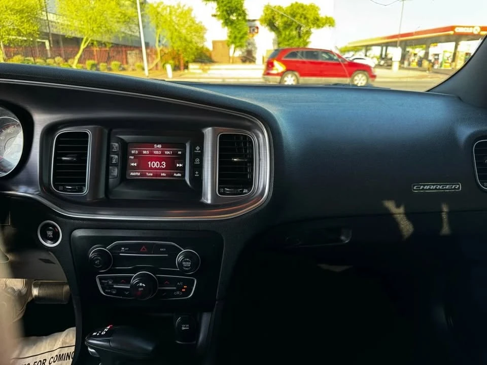 2015 Dodge Charger 7th Gen - Image 6 of 8