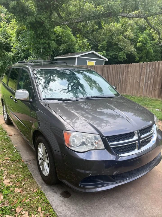 2015 Dodge Caravan - Image 8 of 14