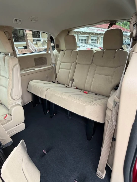 2015 Dodge Caravan - Image 13 of 20