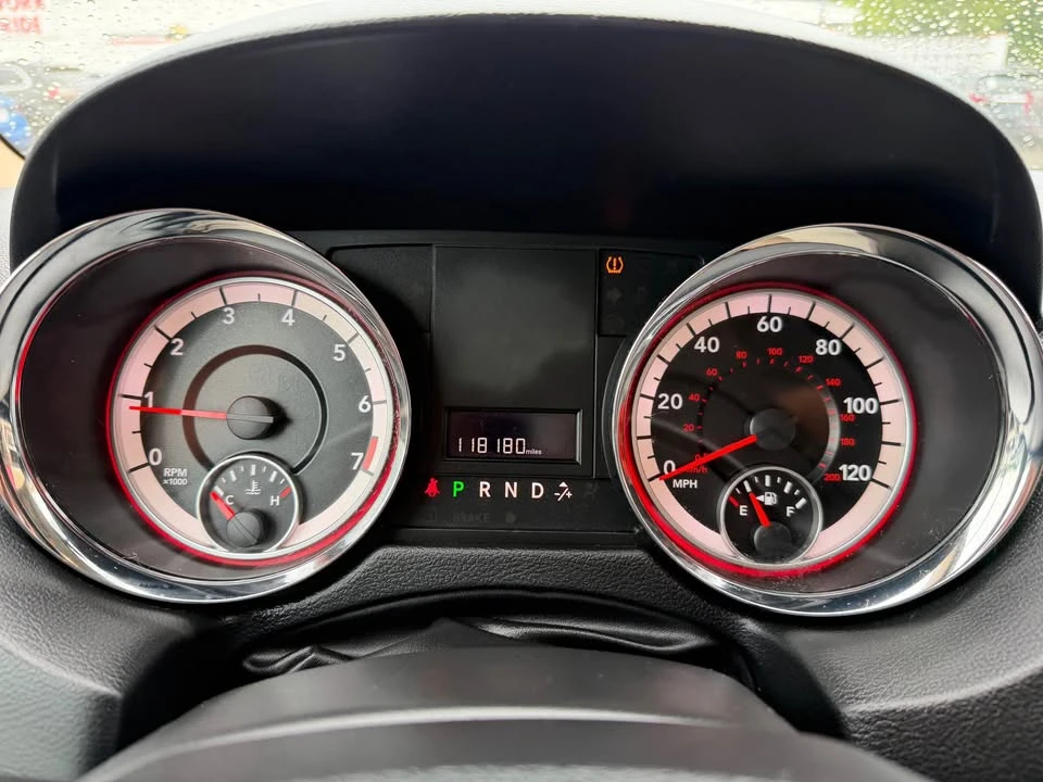 2015 Dodge Caravan - Image 7 of 20