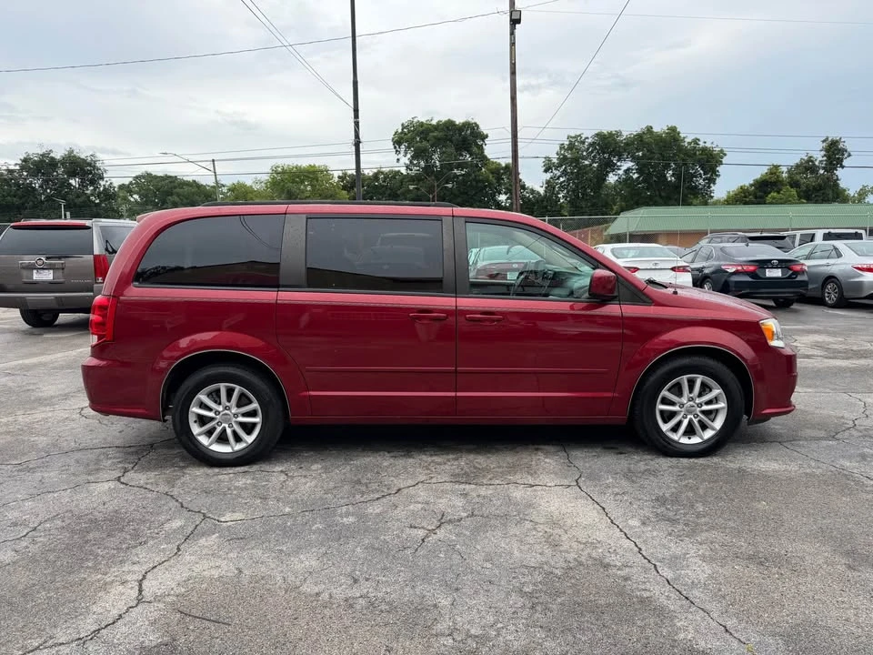 2015 Dodge Caravan - Image 5 of 20