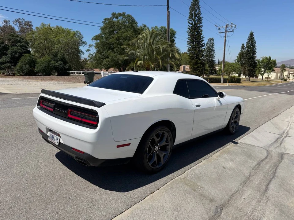 2015 Dodge Challenger 3rd Gen - Image 5 of 10